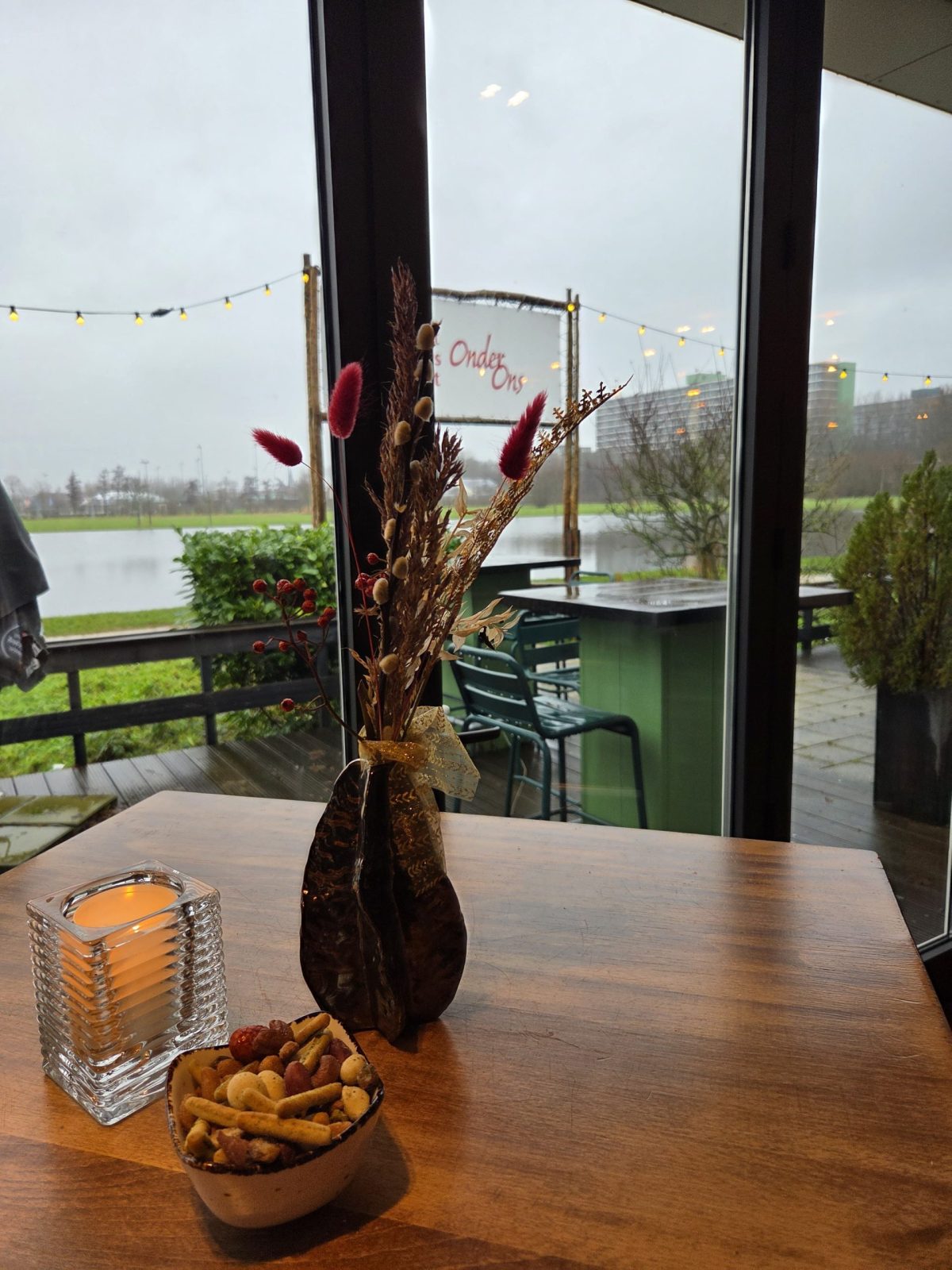 Lees meer over het artikel Afscheid buiten de aula