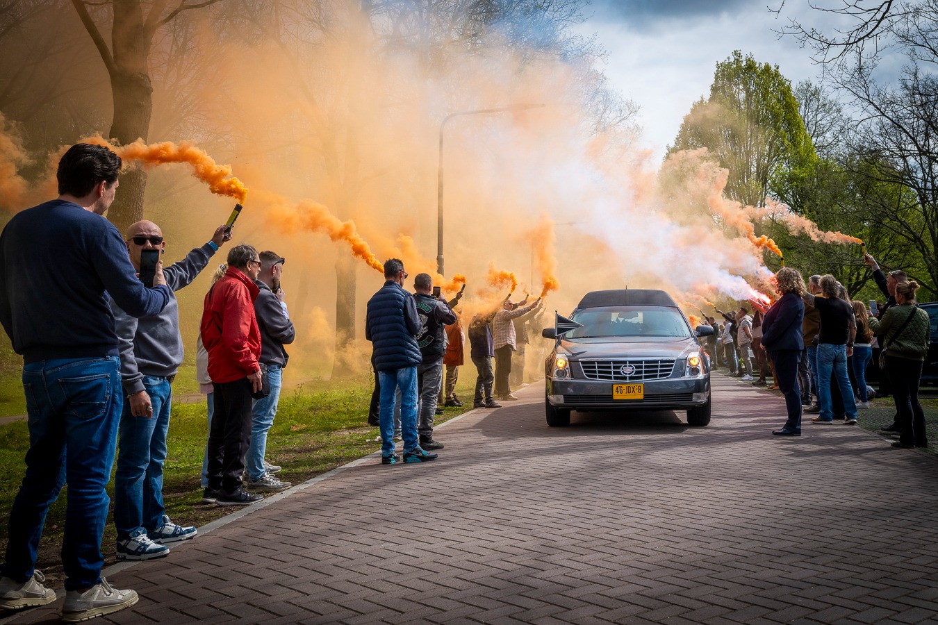 Lees meer over het artikel ‘Motoren, fakkels en een laatste rit’